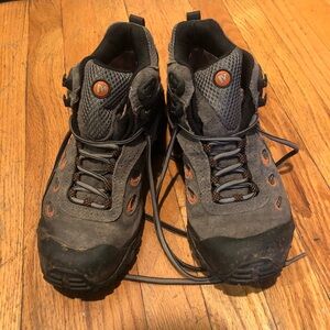Men's Gray Merrell Hiking Boots (Size 7)